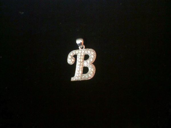 pingente strass B