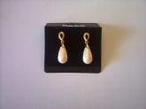 brinco pérola gota c/strass